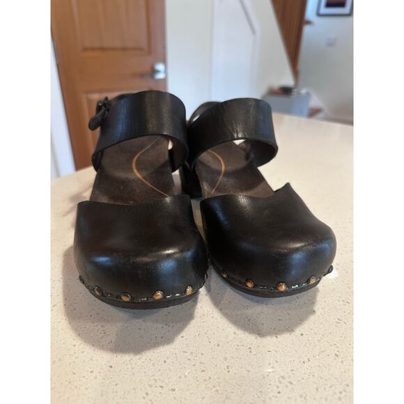 Dansko Thea Black Wedge Heel Womens' 39 (US 8-8.5) - Picture 3 of 7